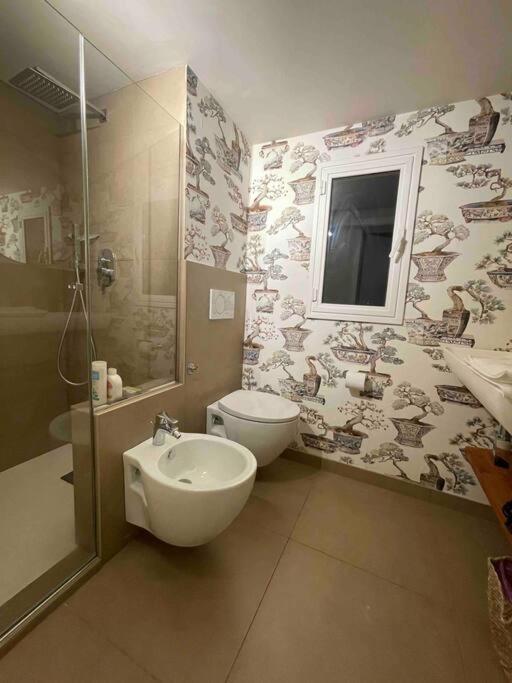 Romantic Attic Room With Panoramic View Bologna Bagian luar foto